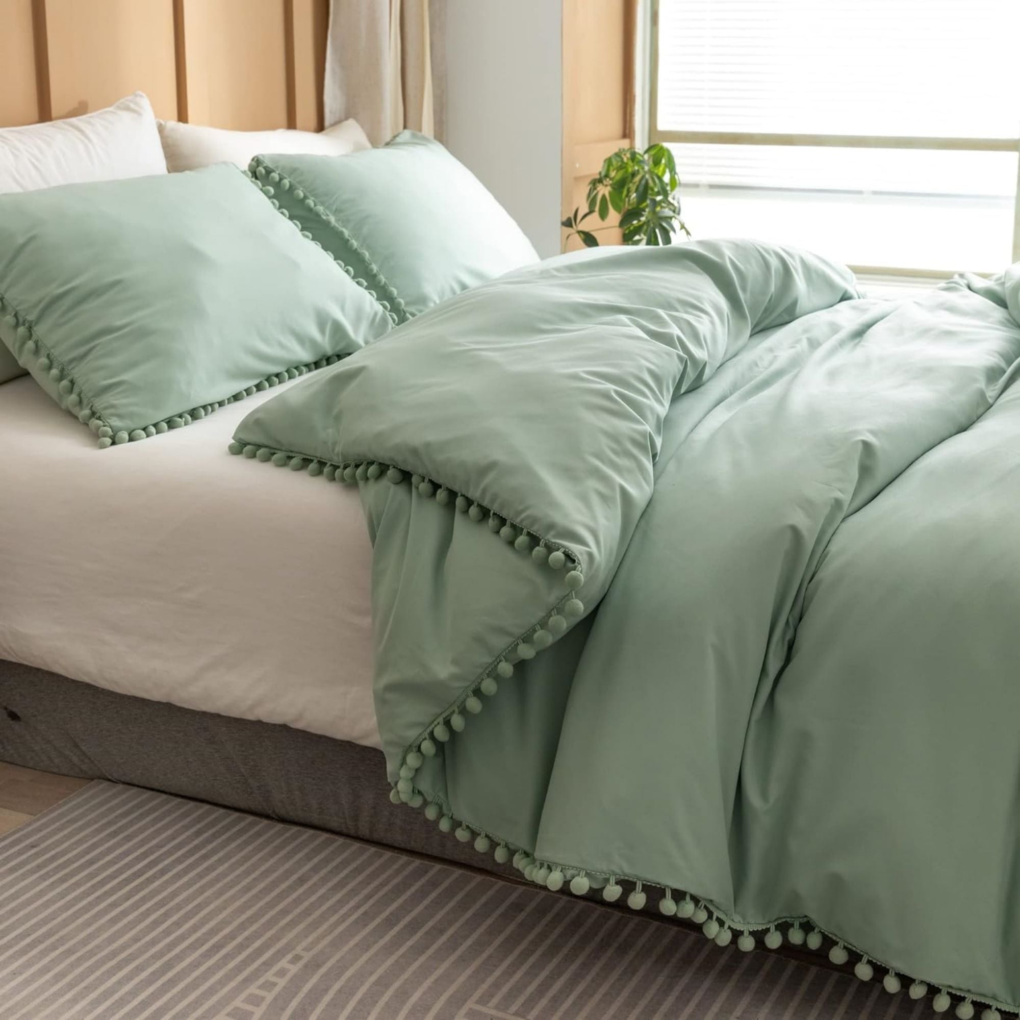 Ball Pom Comforter Set - Sage Green