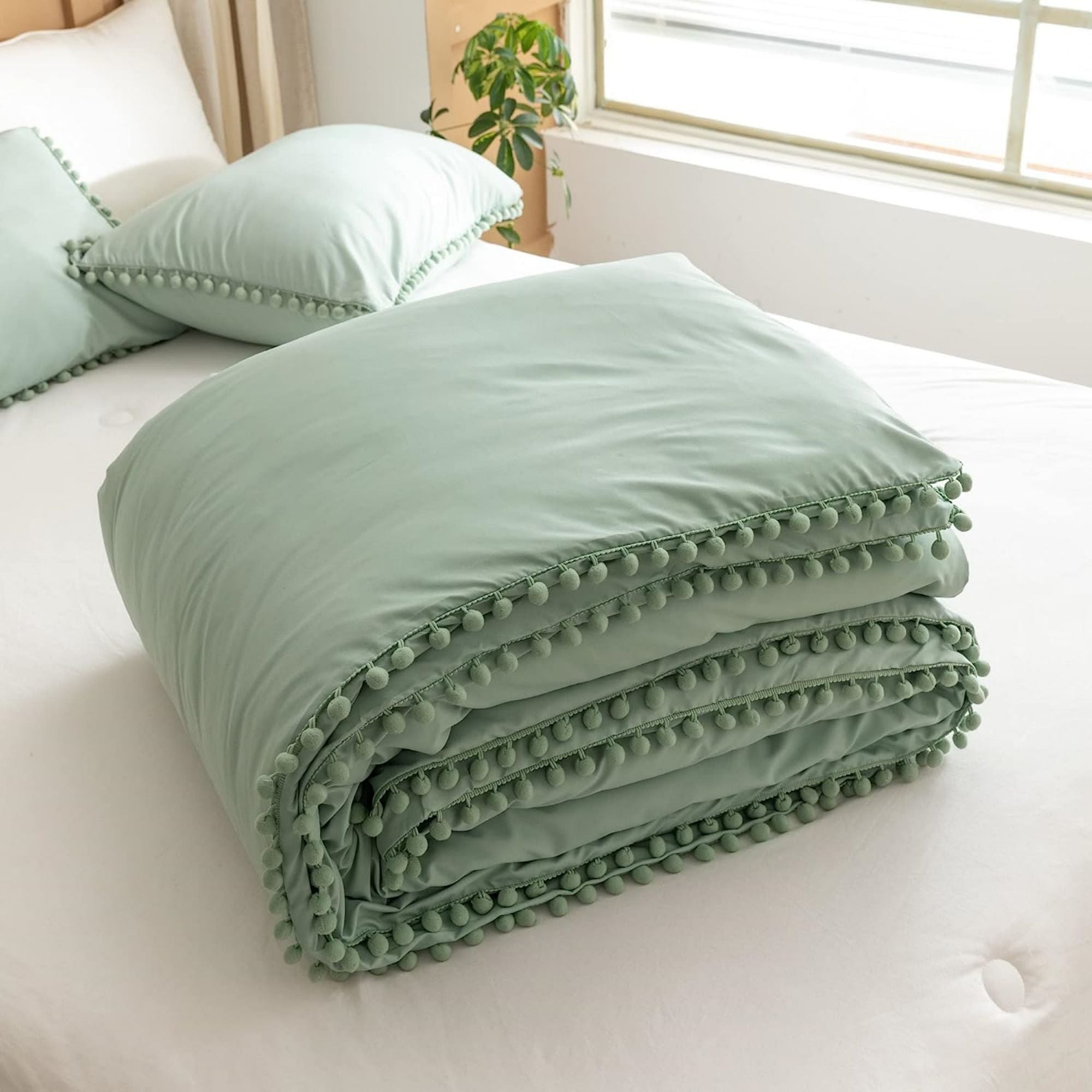 Ball Pom Comforter Set - Sage Green