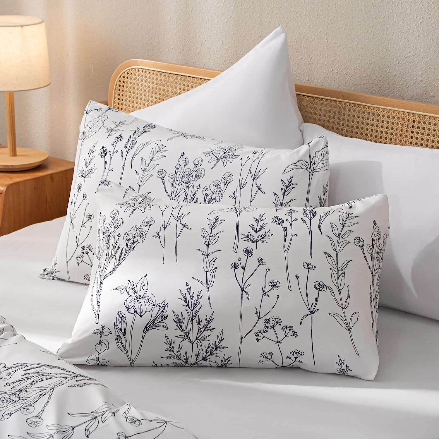 Flower Comforter Set - White